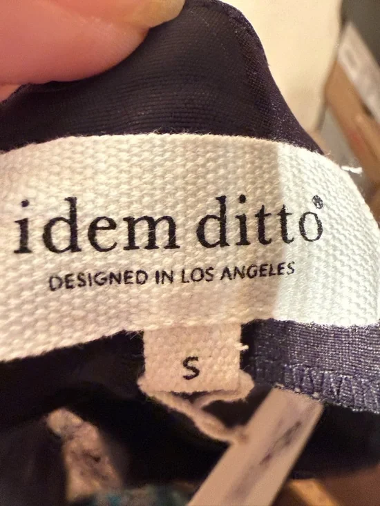 Black Mini Skort shorts with Floral Accent - Women's Skirt size small - Picture 3 of 4